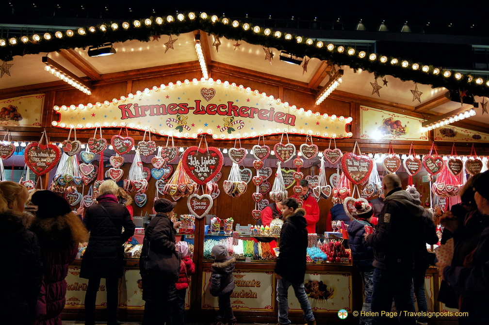 The iconic Lebkuchen hearts at Christmas markets